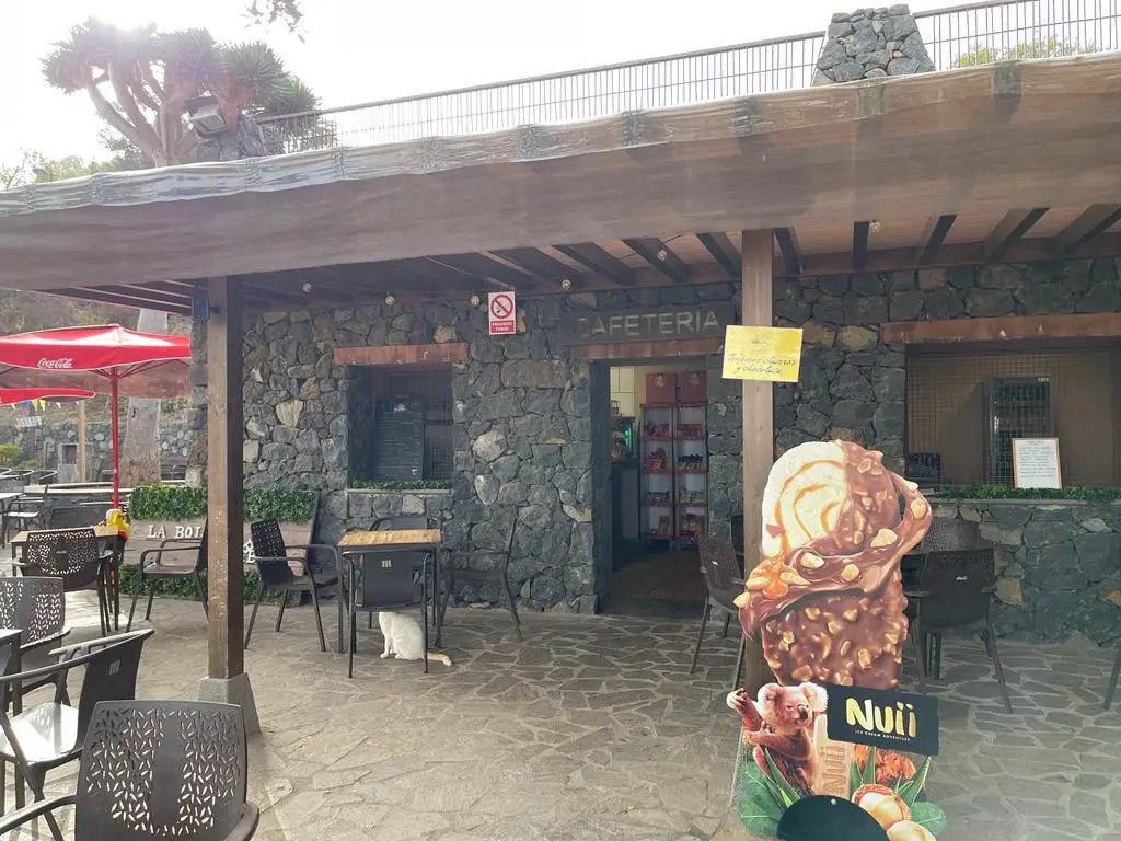 Cafetería La Bola B&B in Parque El Montillo – La Matanza 2