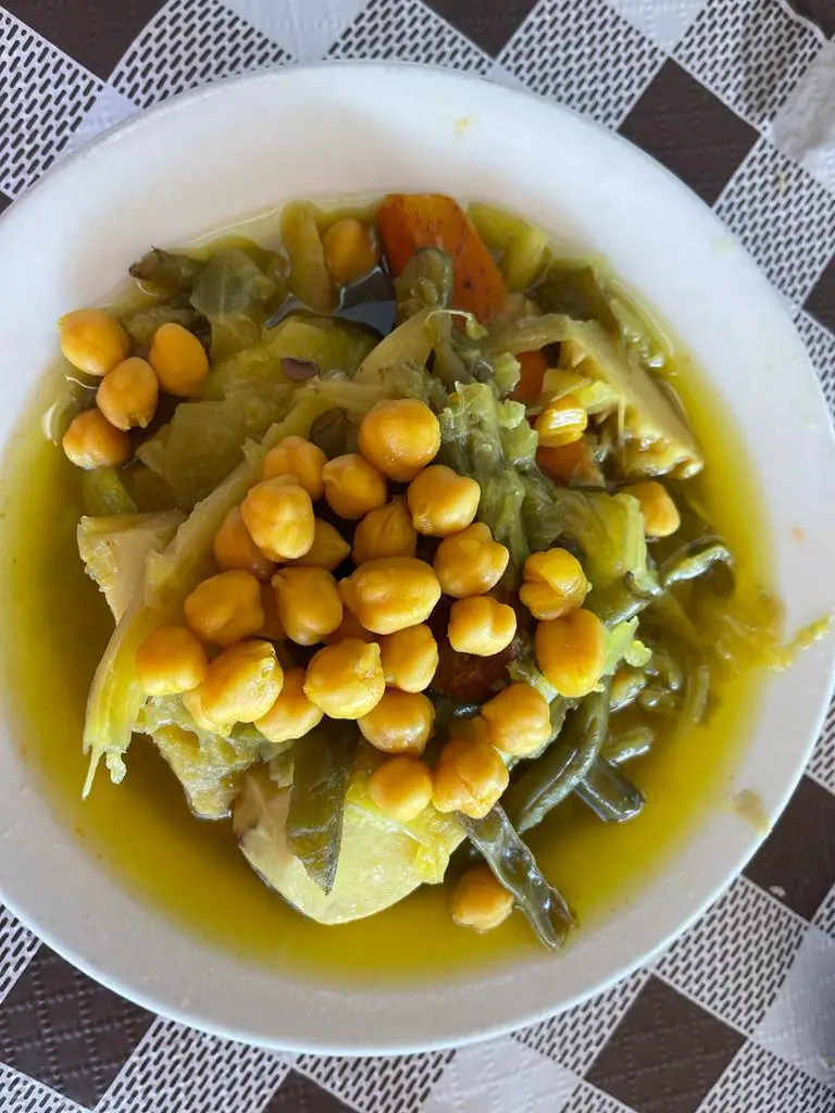 Puchero mit Gemüse und Kichererbsen bei Casa Pedro